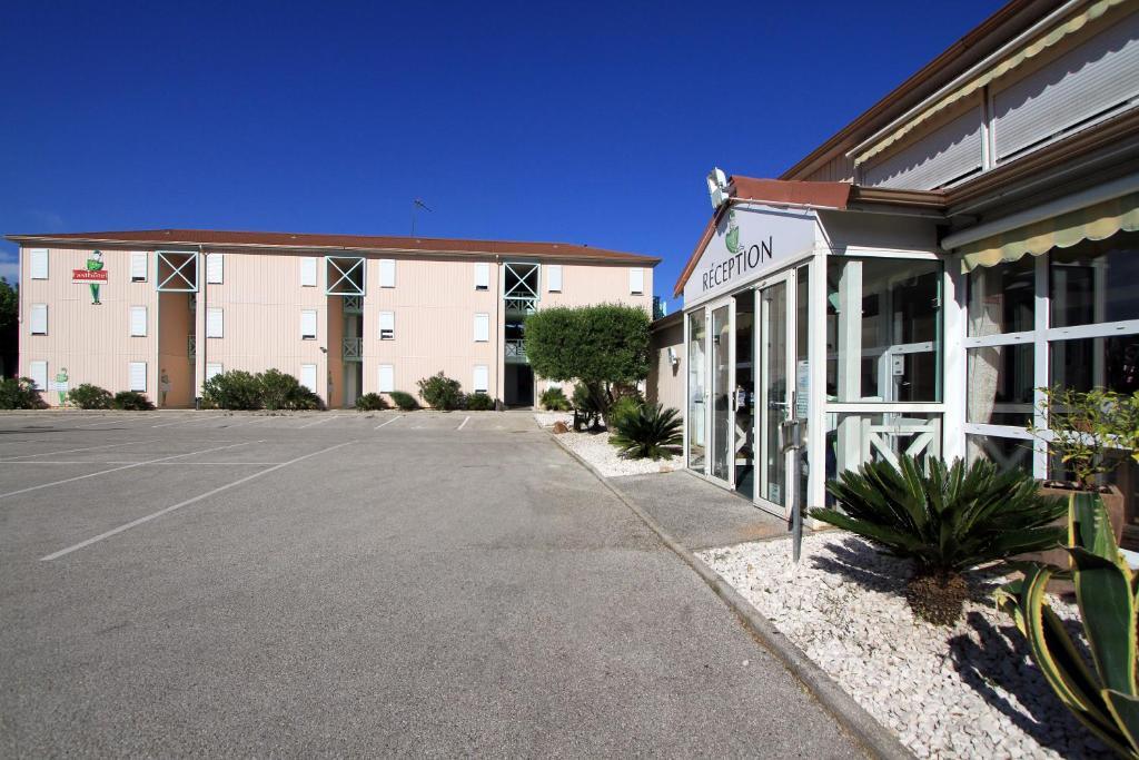 Fasthotel Toulon Cuers Exterior foto
