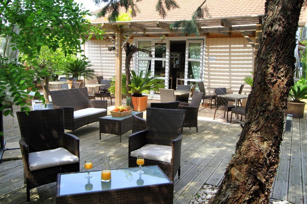 Fasthotel Toulon Cuers Exterior foto